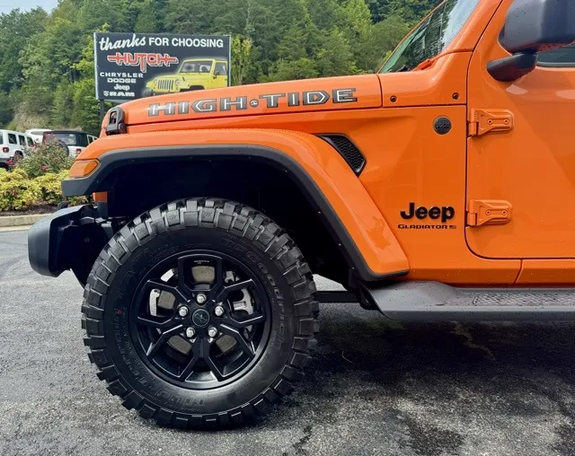 2025 Jeep Gladiator 