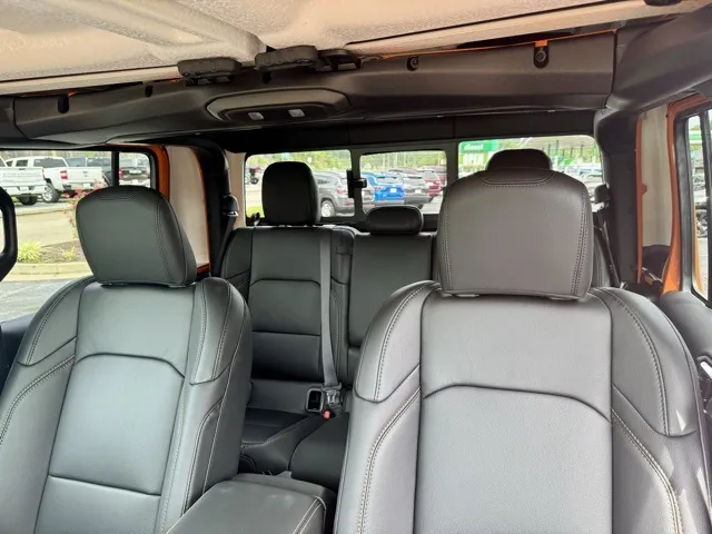 2025 Jeep Gladiator 