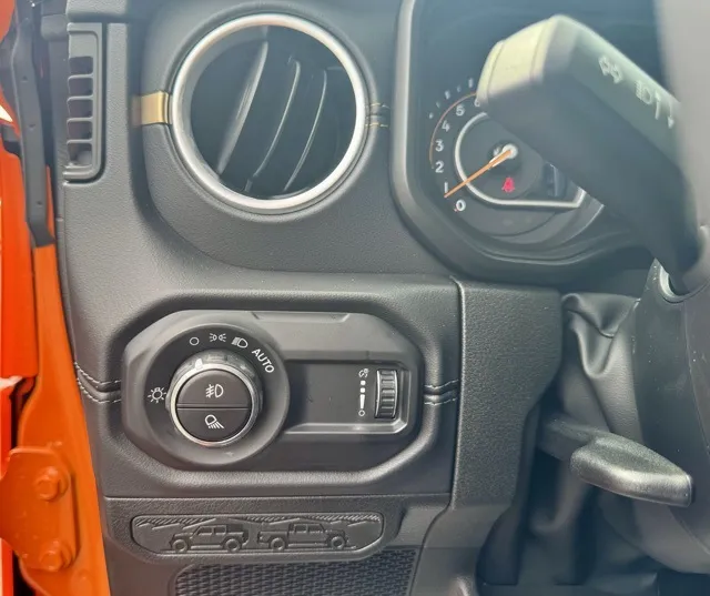 2025 Jeep Gladiator 