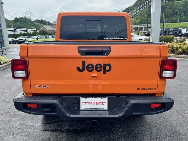 2025 Jeep Gladiator 