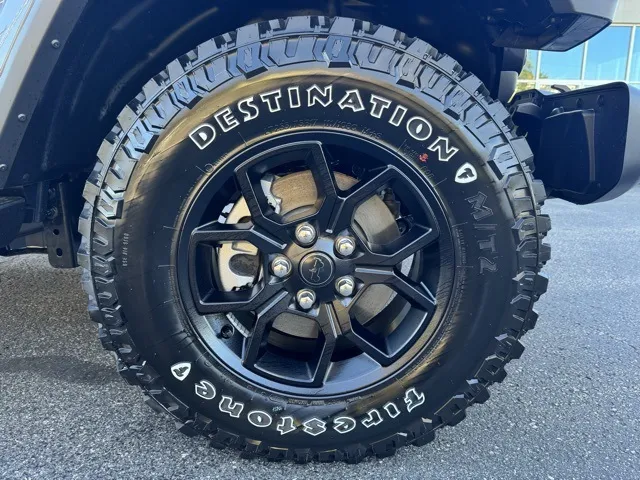 2025 Jeep Gladiator High Tide