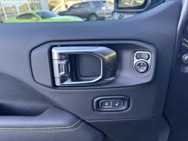 2025 Jeep Gladiator High Tide