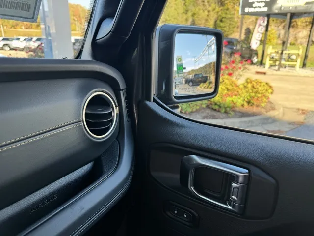 2025 Jeep Gladiator High Tide