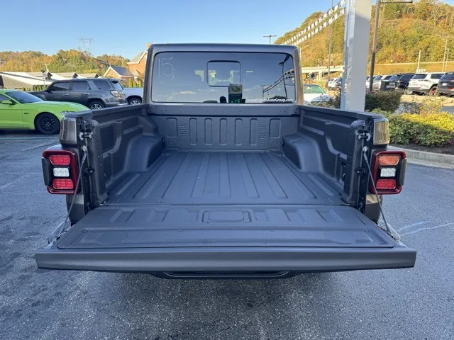 2025 Jeep Gladiator High Tide