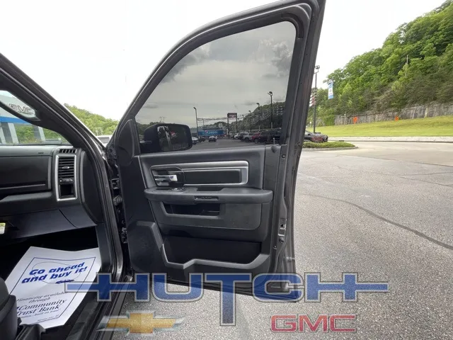 2024 Ram 1500 Classic Warlock