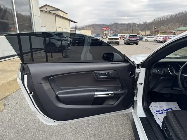 2015 Ford Mustang V6