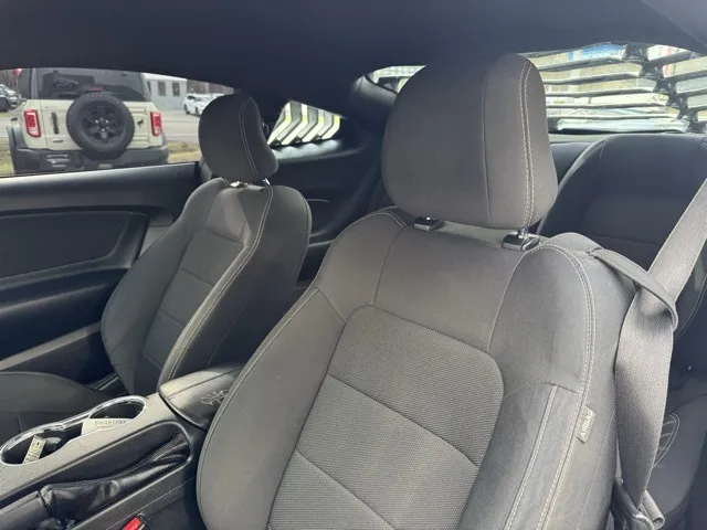 2015 Ford Mustang V6