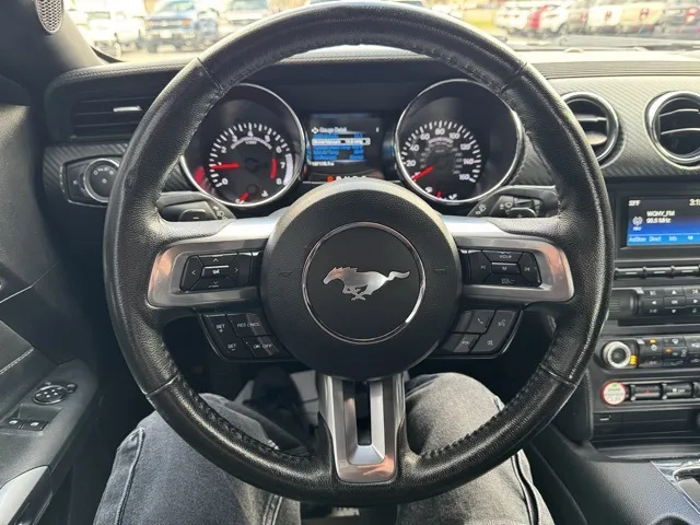 2015 Ford Mustang V6