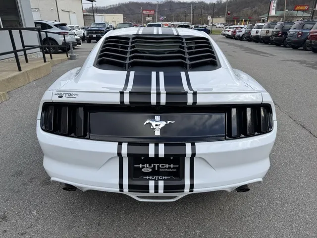 2015 Ford Mustang V6