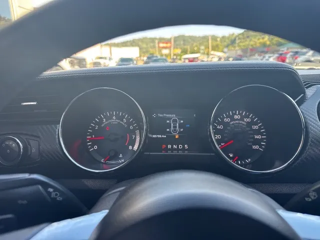2017 Ford Mustang V6