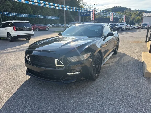 2017 Ford Mustang V6