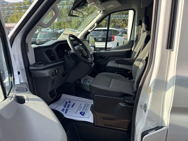 2025 Ford Transit-350 XL