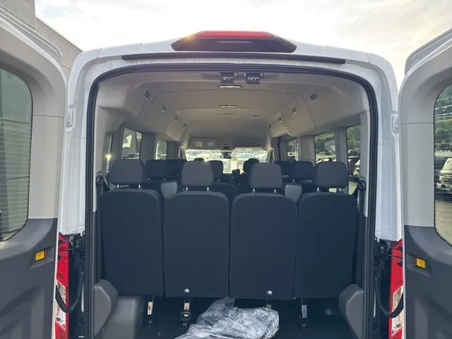 2025 Ford Transit-350 XL