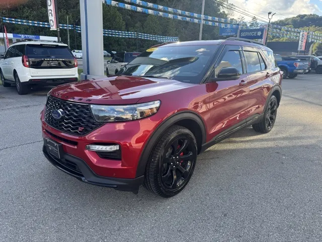 2022 Ford Explorer ST