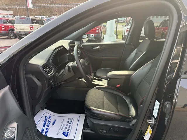 2025 Ford Escape ST-Line