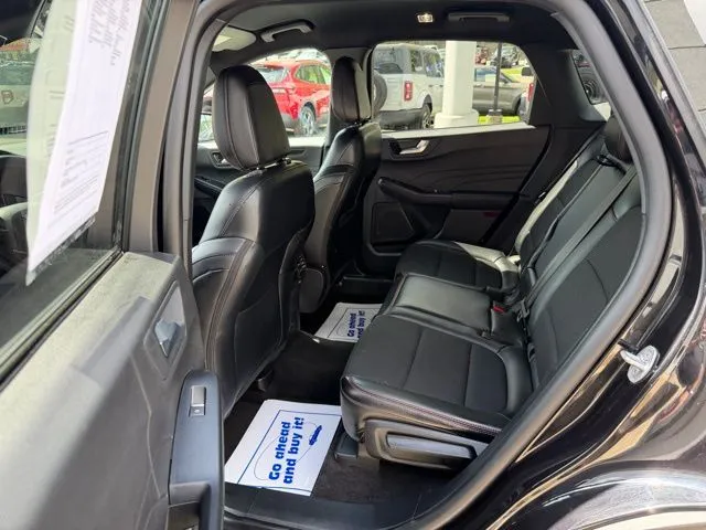 2025 Ford Escape ST-Line Select