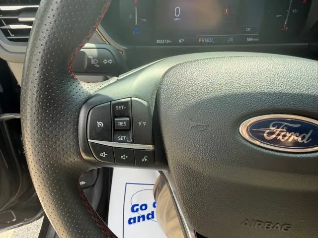 2025 Ford Escape ST-Line Select