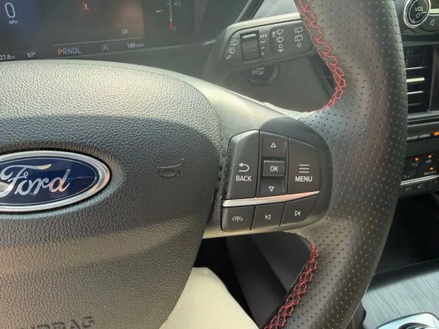 2025 Ford Escape ST-Line Select