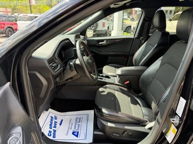 2025 Ford Escape ST-Line Select