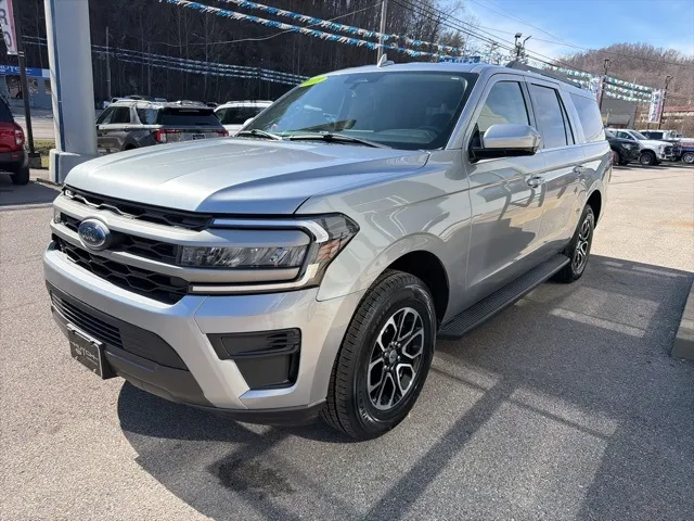 2024 Ford Expedition Max XLT