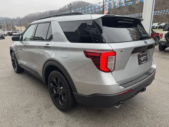 2023 Ford Explorer ST-Line