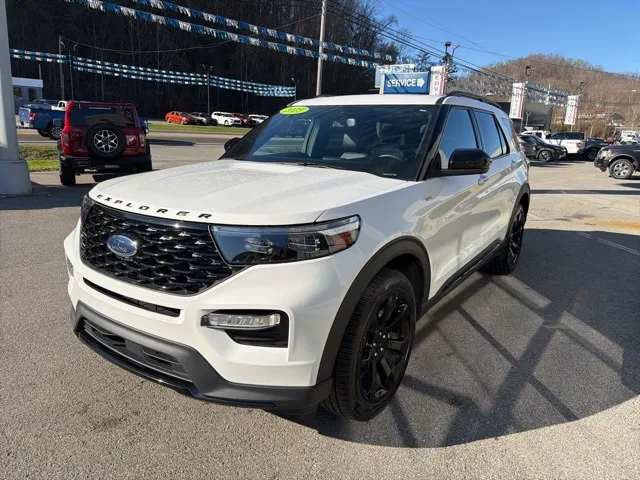 2023 Ford Explorer ST-Line
