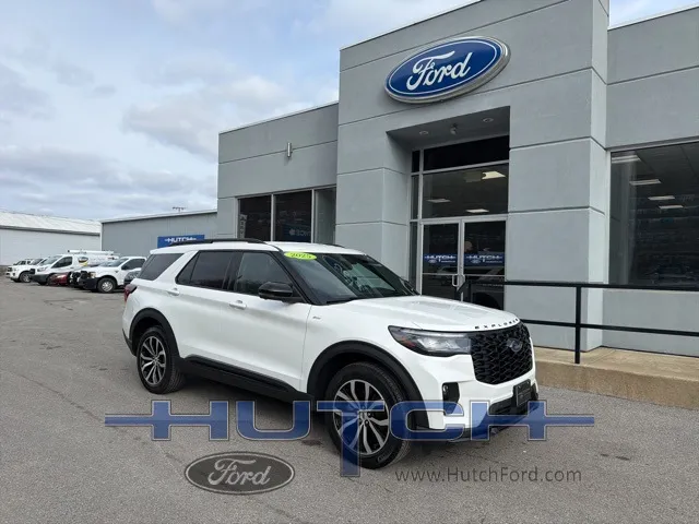 2025 Ford Explorer ST-Line