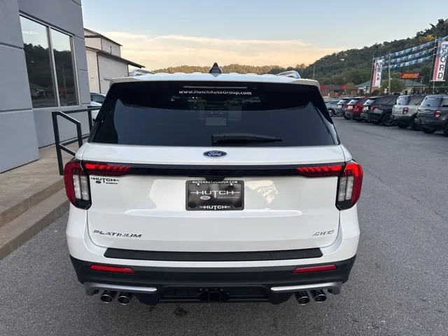2025 Ford Explorer Platinum