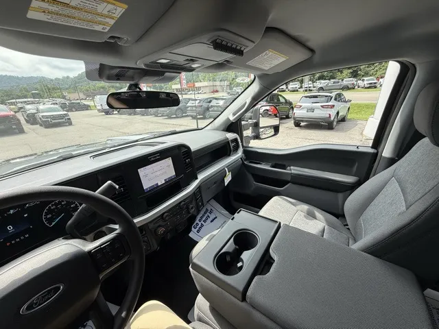 2025 Ford F-350SD XL
