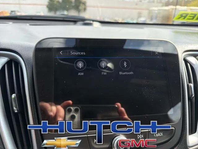 2024 Chevrolet Malibu LS