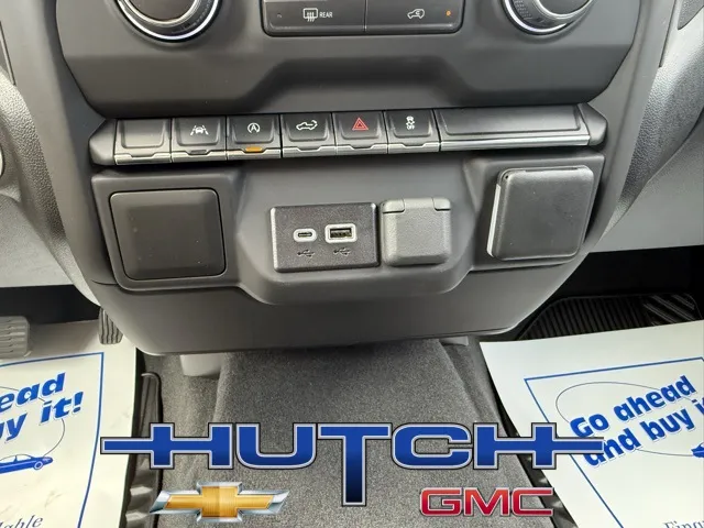 2025 Chevrolet Silverado 1500 Custom