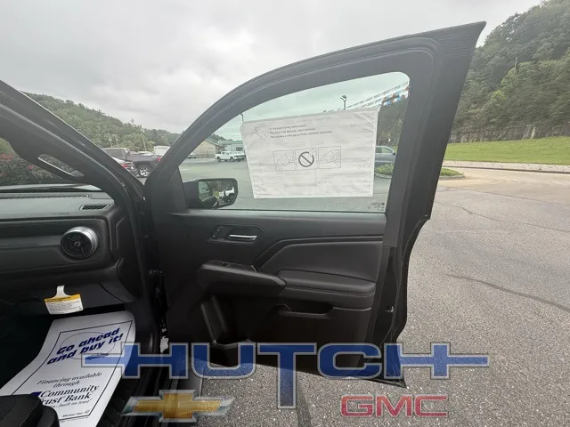 2025 Chevrolet Colorado LT