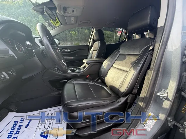 2022 GMC Acadia SLT
