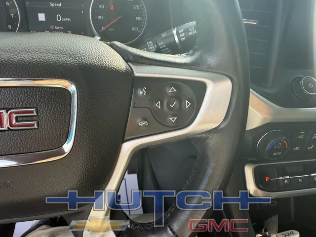 2022 GMC Acadia SLT