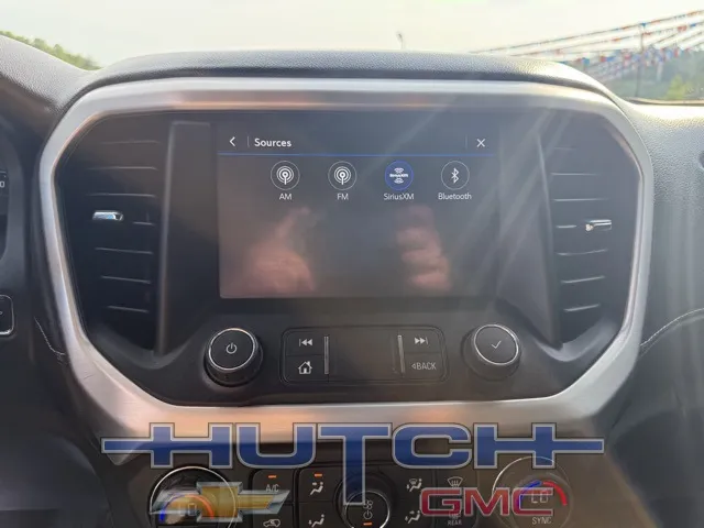 2022 GMC Acadia SLT