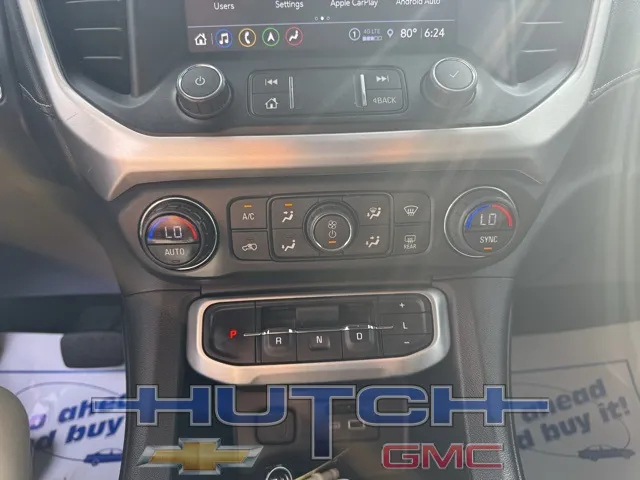2022 GMC Acadia SLT