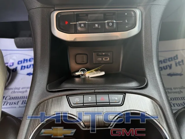 2022 GMC Acadia SLT