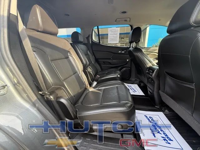 2022 GMC Acadia SLT