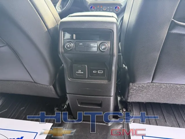 2022 GMC Acadia SLT