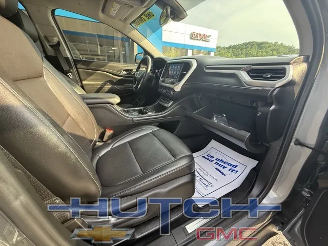 2022 GMC Acadia SLT