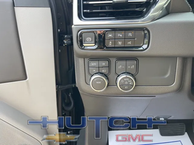 2025 GMC Yukon Elevation
