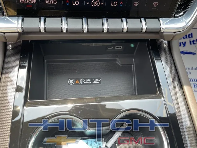 2025 GMC Yukon Elevation