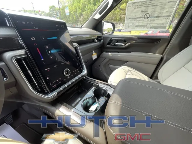 2025 GMC Yukon Elevation