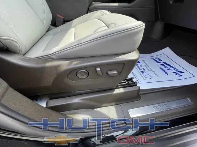 2025 GMC Yukon Elevation