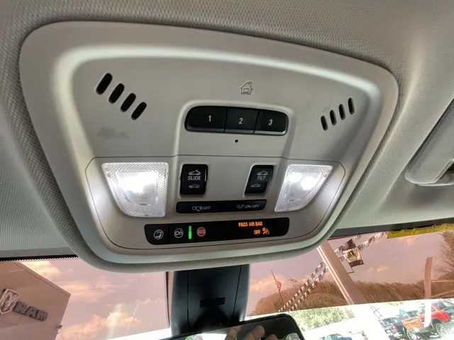 2020 Chevrolet Traverse Premier