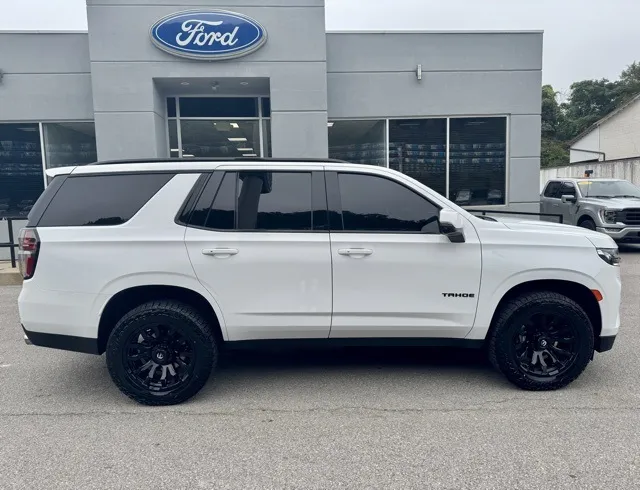 2022 Chevrolet Tahoe RST