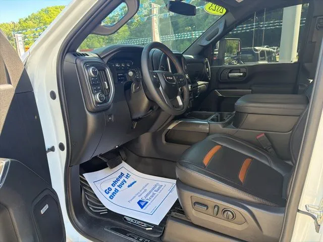 2023 GMC Sierra 2500HD AT4