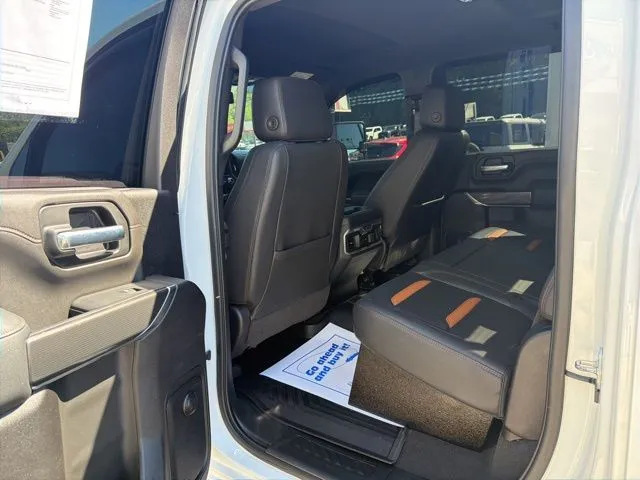 2023 GMC Sierra 2500HD AT4