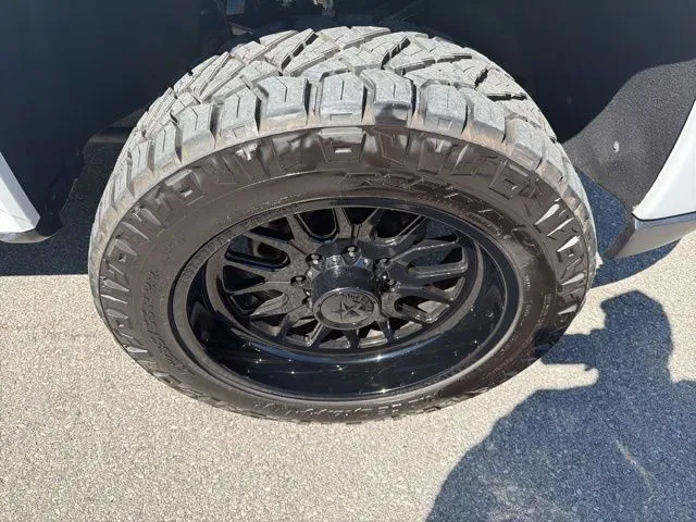 2023 GMC Sierra 2500HD AT4