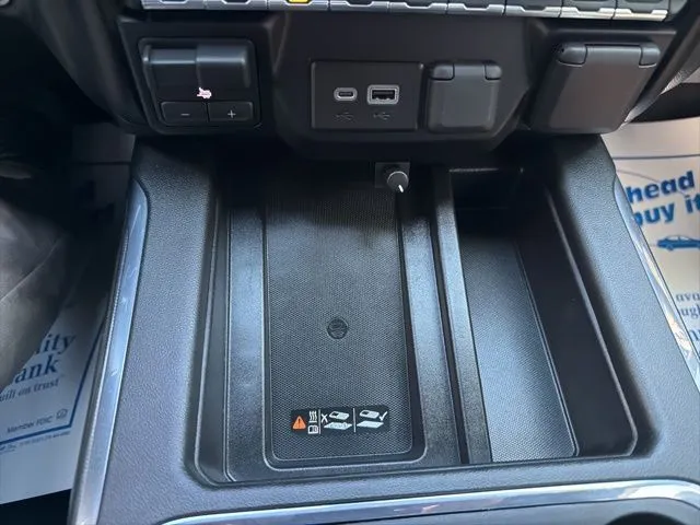 2023 GMC Sierra 2500HD AT4